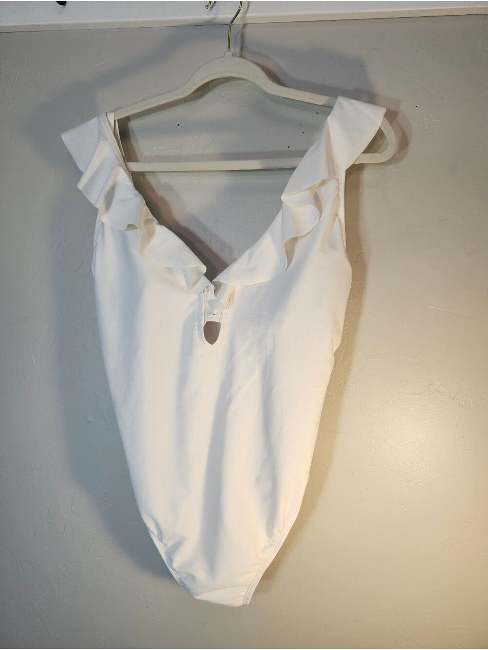 Shade & Shore White Ruffle V-Neck One-Piece Swimsuit